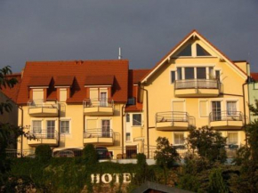 Отель Hotel am Schloss  Диппольдисвальде